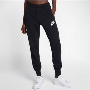 Nike Joggers